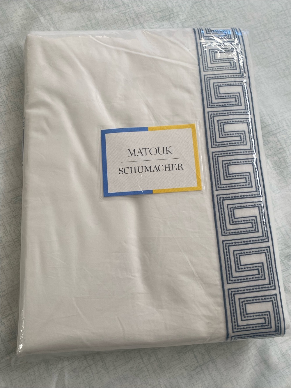 Matouk
Ophelia by Matouk Full/Queen Duvet Cover 90x96, 2" flange - Indigo